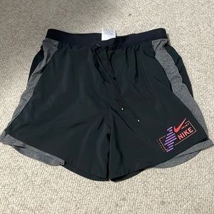 Black Nike Women running shorts with pockets